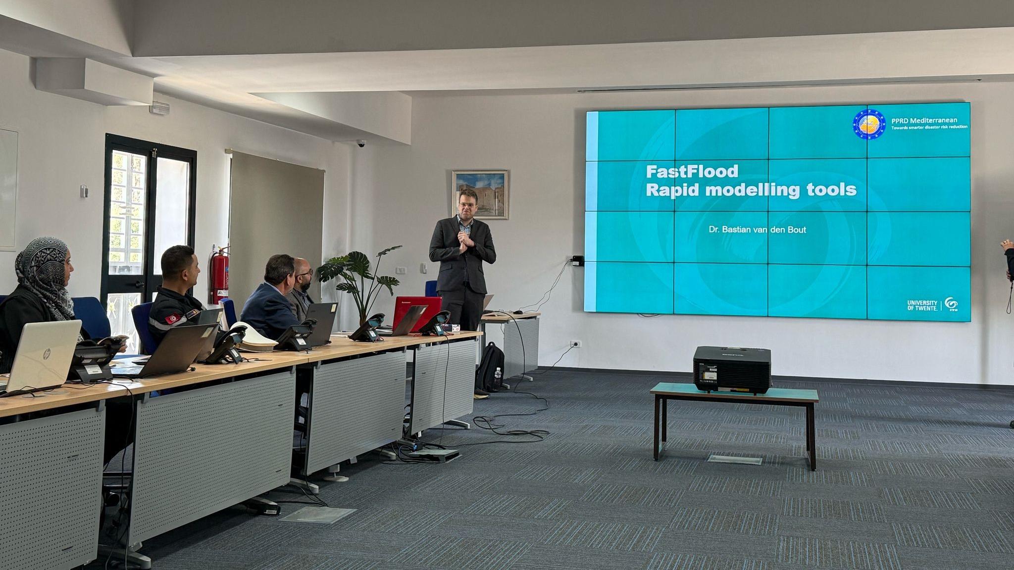 Bastian van den Bout presenting FastFlood